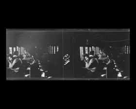 Image représentant Passagers dans un wagon de 3eme classe à l'arrêt à Imaichi