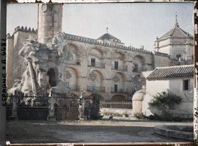 Image représentant Espagne, Cordoue, Plaza del Triunfo et la Cathédrale