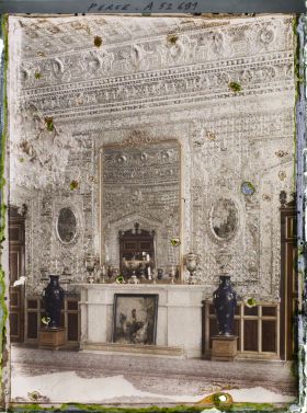 Image représentant Dans l'Arg (la citadelle royale), au premier étage du Palais du Golestan, la "Salle des miroirs"