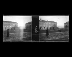 Image représentant La Piazza del Plebiscito et le Palazzo Reale
