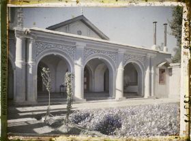 Image représentant Loggia d'un petit palais appelé Bobo Jan's dans le Gulistan Serai ("jardin des roses") ou Boston Serail