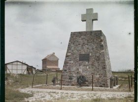 Image représentant France, Thélus, Monument à la gloire de l'artillerie Canadienne