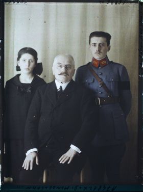 Image représentant Le Docteur Maurice Mendelssohn,  sa fille Henriette et son fils Georges