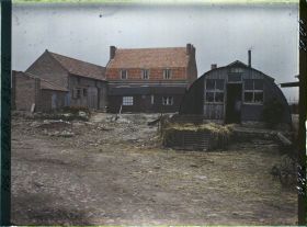 Image représentant France, Neuville St Waast, Nouvelle maison et ancien métro