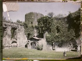 Image représentant France, Villandrant, Château du Pape Clément V