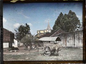 Image représentant Charrette près de l'enceinte du Palais Royal