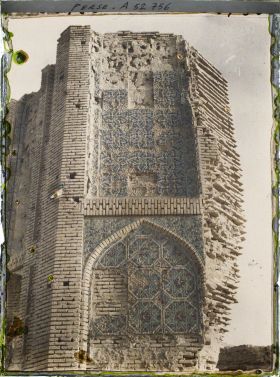 Image représentant Détail de l'iwan de la Masdjid-i-Djouma (Mosquée du Vendredi ou Grande mosquée, 1322)