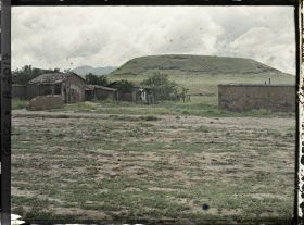 Image représentant Une toumba (poste de vigie) à l'Est de la ville, la plus grande de la région