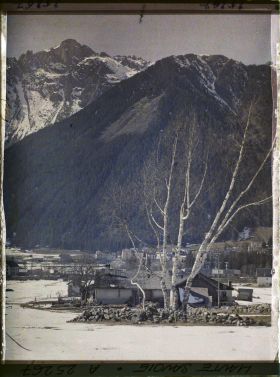 Image représentant Mouilles, Vallée de Chamonix, Paysage Alpestre ; vue du Village des Mouilles et le Brévent