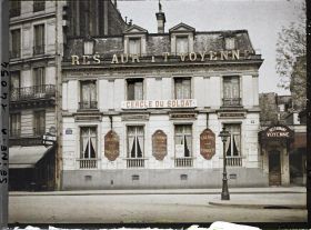 Image représentant Le Cercle du Soldat au restaurant Voyenne place Voltaire, actuelle place Léon-Blum