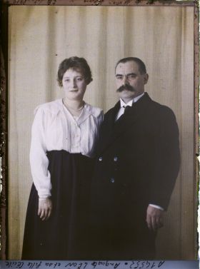 Image représentant Monsieur  Auguste Léon et sa fille Cécile