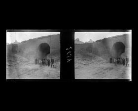 Image représentant La porte est (côté intérieur) de Juyong waizhen ("passe Extérieure de Juyong")