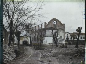 Image représentant Turquie, Smyrne, La Ville incendiée, Quartier italien  Ruines de l'Eglise et de l'Hôpital Français