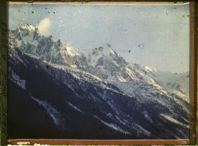 Image représentant France Les Alpes, Vallée de Chamonix, Coucher de Soleil s/ le Mt Blanc, les Aiges du Midi, du Plan et de la Blaitière (5h 15)