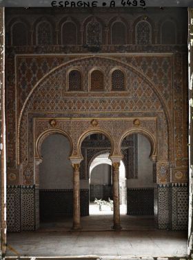 Image représentant Alcazar : arche dans le salon de Embajadores ("des Ambassadeurs") ou salle du Trône
