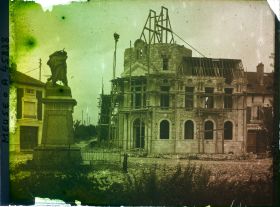 Image représentant France, Fresnes en Woëvre, Hôtel de Ville en reconstruction