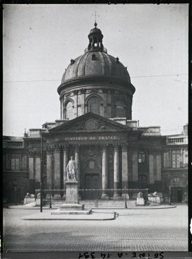 Image représentant L'Institut de France, quai de Conti