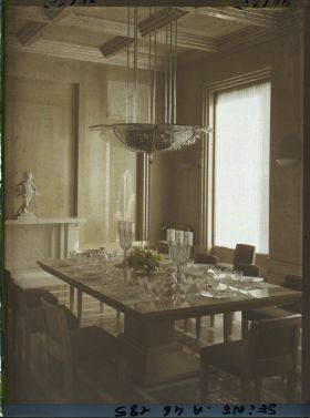 Image représentant L'Exposition des arts décoratifs, Intérieur du pavillon Lalique, La salle à manger