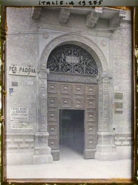 Image représentant Porte de la Banque Populaire