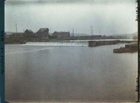 Image représentant Belgique, Namur, Occupation française, Le barrage s/ la Meuse