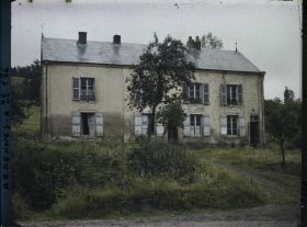 Image représentant Façade de la Maison du Tisserand, lieu de la rencontre entre Bismarck et Napoléon III en 1870