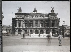 Image représentant L'Opéra Garnier, place de l'Opéra