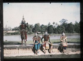 Image représentant Un groupe de danseuses