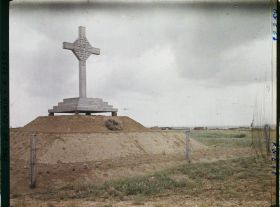 Image représentant France, Thélus, Monument à la mémoire de la 2e division Canadienne