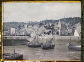 Image représentant Le quai Sainte-Catherine vu de l'avant port
