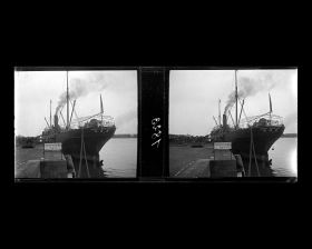 Image représentant Grosser-Hafen, actuel Dagang ("Grand Port"), le cargo à vapeur Kashima Maru à quai