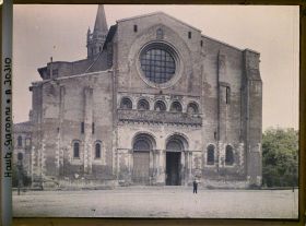 Image représentant La façade de la basilique Saint-Sernin