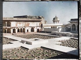 Image représentant Le jardin des Raisins (Anguri Bagh) dans le Lal Qila (fort Rouge)