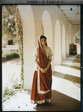 Image représentant Jeune fille parsie