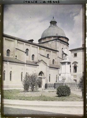 Image représentant Place de la cathédrale ou piazza Duomo