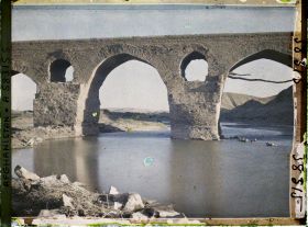 Image représentant Le pont sur le Hari Rud