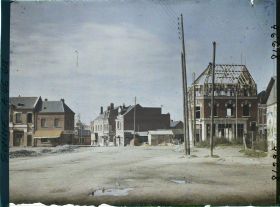 Image représentant France, Albert, Place du marché et Rue de Péronne