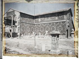 Image représentant Algérie, Djemila, Les murs du Musée revêtus des mosaïques trouvées à Djémila