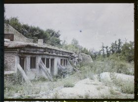 Image représentant France, Binarville (Meuse), Ancien poste de commandement allemand Etage supérieur situé dans le ravin de la Vallée Moreau