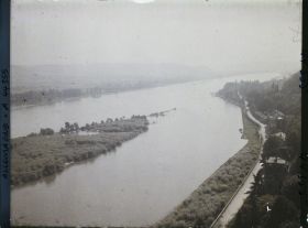 Image représentant Allemagne, Rolanseck, Contre jour sur le Rhin vers Coblence