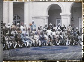 Image représentant Portait de groupe lors du jubilé célébrant les cinquante ans de règne du maharajah Jagatjit Singh - Seconde partie des festivités, réservée aux princes indiens