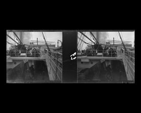 Image représentant Passagers sur l'entrepont, vus depuis la passerelle réservée aux 2emes classes