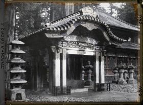 Image représentant La fontaine sacrée Suibansha (ou Omizuyo) du sanctuaire Tôshôgû