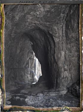 Image représentant Algérie, Constantine, Au fond des gorges, Parcours souterrain
