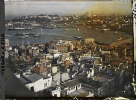 Image représentant La Corne d'Or, le pont de Galata, depuis le haut de la tour de Galata (rive gauche, nord)