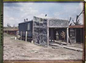Image représentant France, Barleux, Roulotte servant d'habitation à un avocat et provenant d'un forain