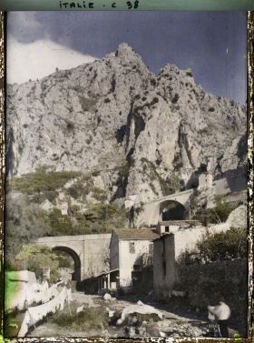 Image représentant Paysage montagneux aux environs de la frontière italienne