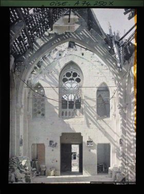 Image représentant L'église en ruines