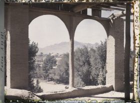 Image représentant Vue vers Djolfa (faubourg arménien d'Ispahan, vers le sud)