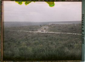 Image représentant France, Douaumont, L'ensemble vu vers le Nord Ouest