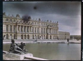 Image représentant France, Versailles, Le Palais de Versailles, Extérieur vu des jardins